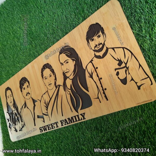 3d-wooden-hand-assembled-portrait.jpg