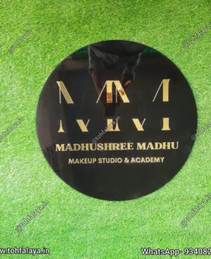 Customized Acrylic Nameplate For Makeup Artist